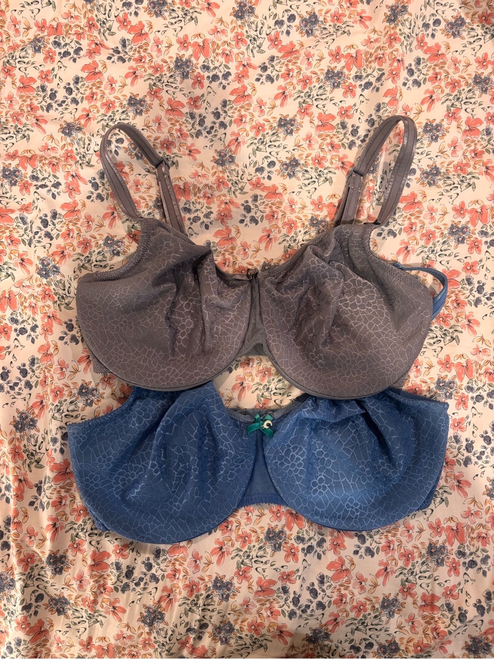 2 x Chantelle unlined bras 32DDD